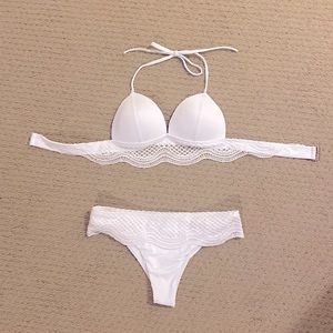 Unused Women’s Lace Bikini